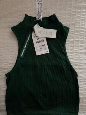 Zara Cropped Dark Green Ribbed Mock Neck Tank